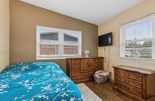 4479 PORPOISE DRIVE SE, St Petersburg, FL 33705