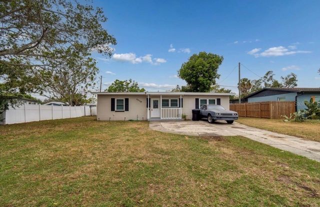 4479 PORPOISE DRIVE SE, St Petersburg, FL 33705