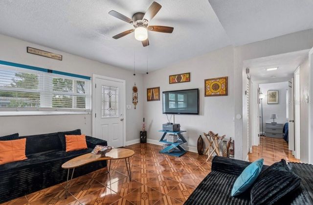 4479 PORPOISE DRIVE SE, St Petersburg, FL 33705