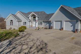 31320 Oslo Drive, Lebanon, MO 65536