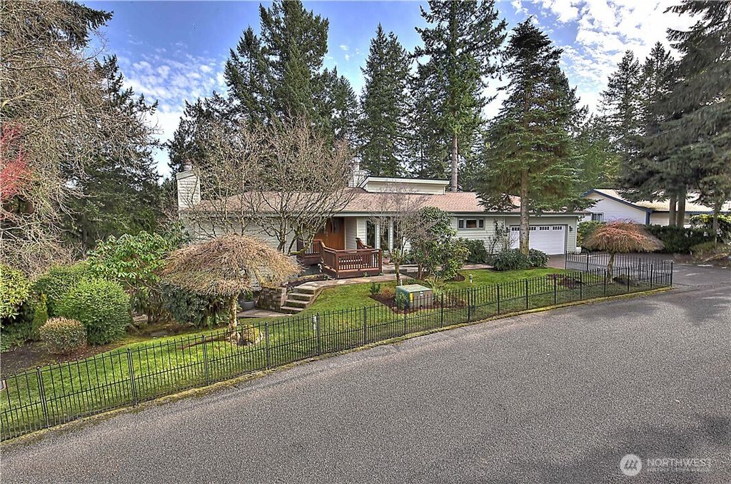 6839 Topaz Drive SW, Lakewood, WA 98498
