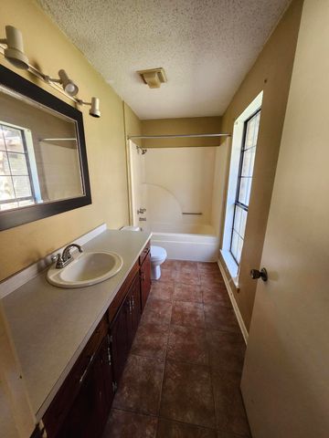 168 Janice, Leesville, LA 71446