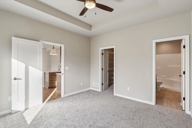 725 Chamberlin Lane, North Liberty, IA 52317