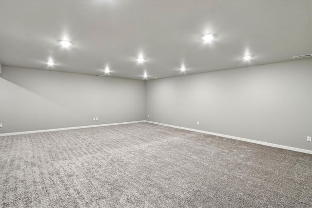 725 Chamberlin Lane, North Liberty, IA 52317