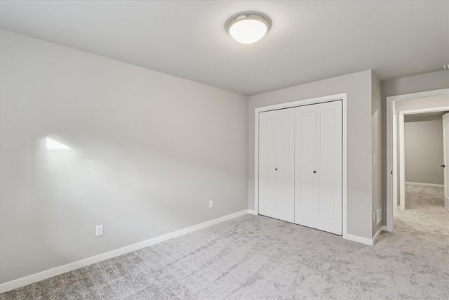 725 Chamberlin Lane, North Liberty, IA 52317