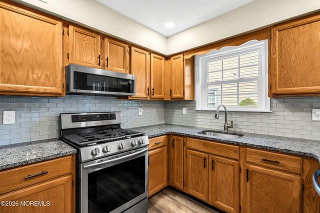 2349 Mount Hood Lane, Toms River, NJ 08753