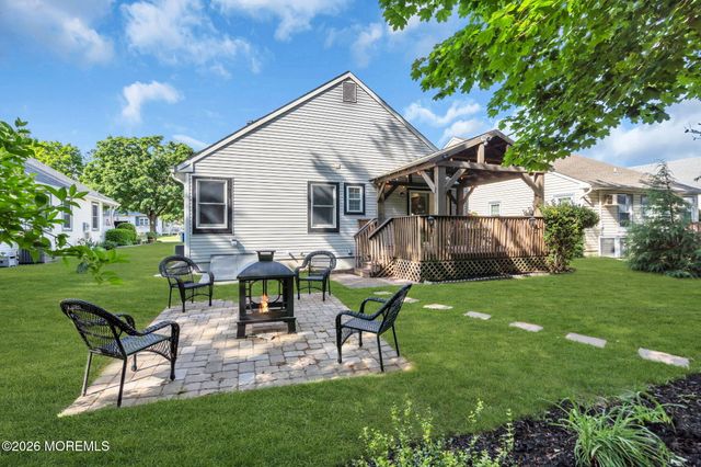 2349 Mount Hood Lane, Toms River, NJ 08753