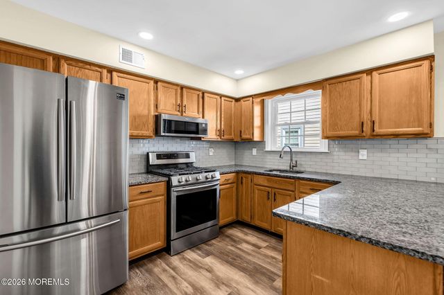2349 Mount Hood Lane, Toms River, NJ 08753