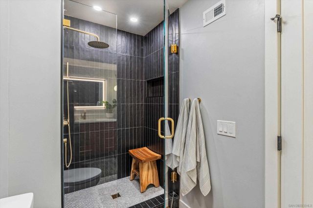 3320 Caminito Eastbluff 135, La Jolla, CA 92037