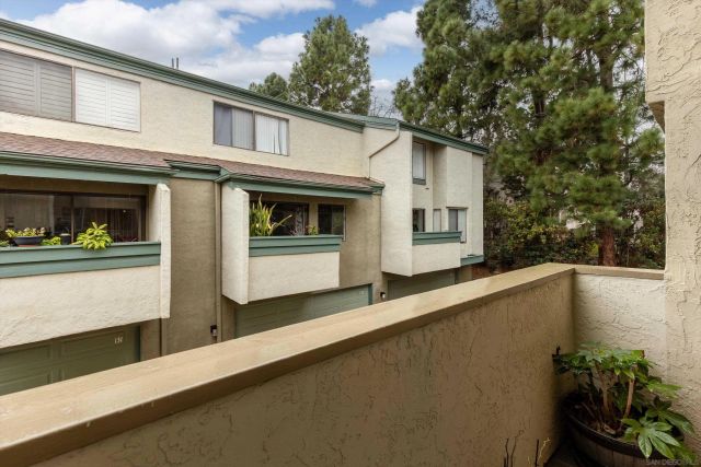 3320 Caminito Eastbluff 135, La Jolla, CA 92037