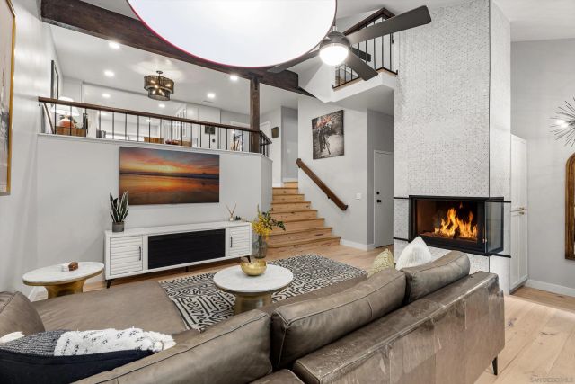 3320 Caminito Eastbluff 135, La Jolla, CA 92037