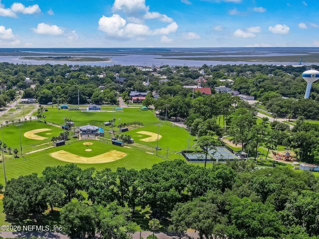 1008 BEECH Street, Fernandina Beach, FL 32034