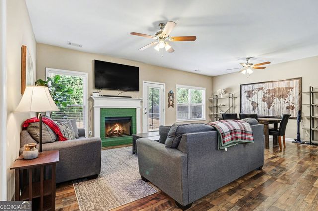 12 Miles Drive SE, Cartersville, GA 30120