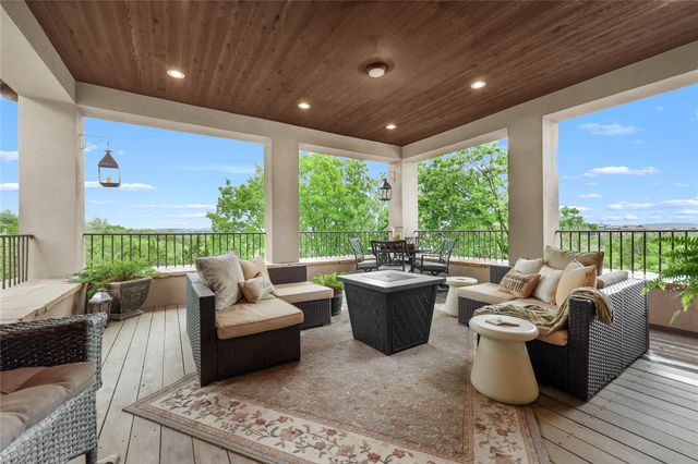 17501 Navigation LN, Lago Vista, TX 78645