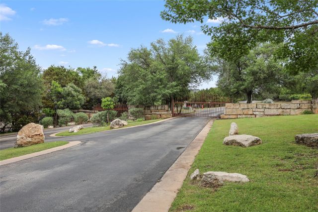 17501 Navigation LN, Lago Vista, TX 78645
