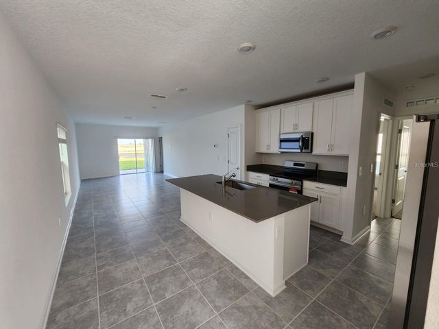 2713 RUNNERS CIRCLE, Clermont, FL 34714