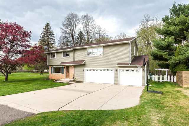 3190 Central, Milford, MI 48380