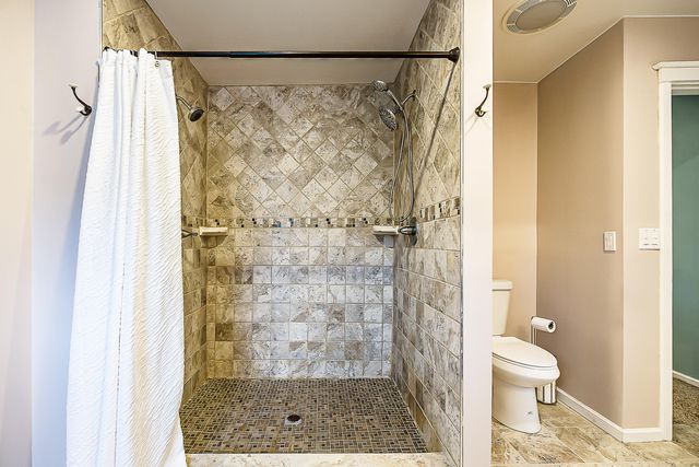 3190 Central, Milford, MI 48380