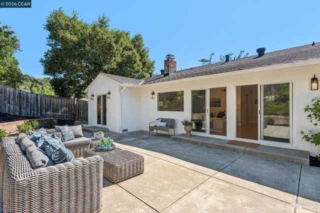 414 Castello Rd, Lafayette, CA 94549