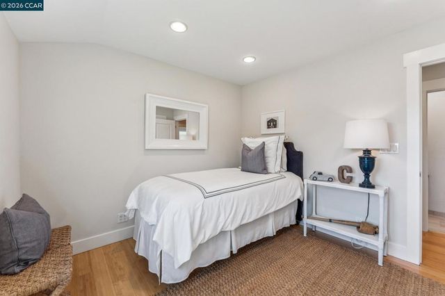 414 Castello Rd, Lafayette, CA 94549