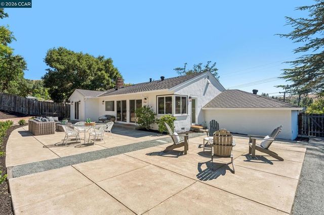 414 Castello Rd, Lafayette, CA 94549