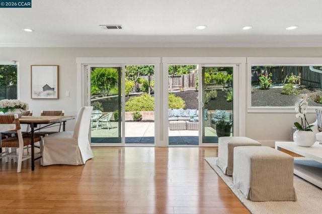 414 Castello Rd, Lafayette, CA 94549