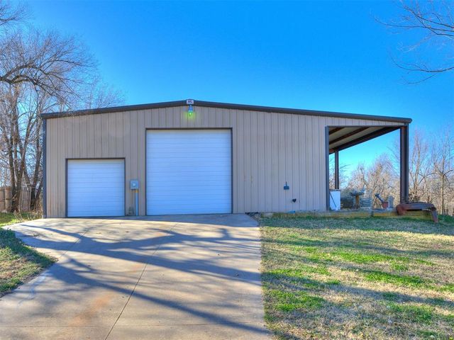 11110 Jeffords Avenue, Choctaw, OK 73020