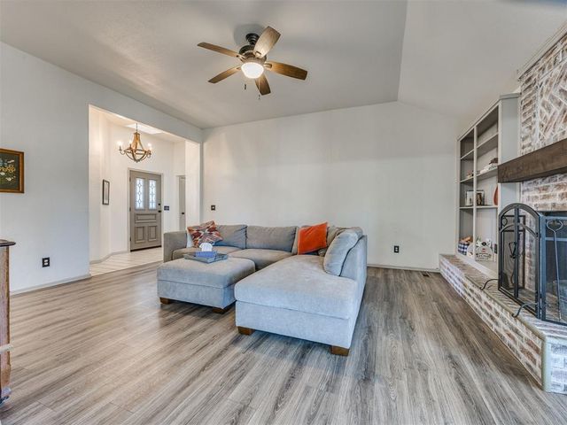 11110 Jeffords Avenue, Choctaw, OK 73020