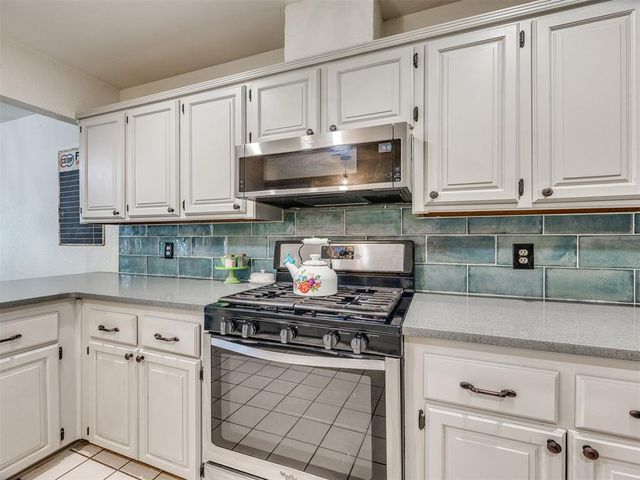 11110 Jeffords Avenue, Choctaw, OK 73020