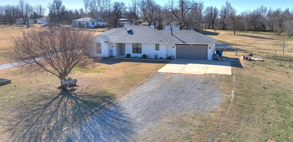 11110 Jeffords Avenue, Choctaw, OK 73020