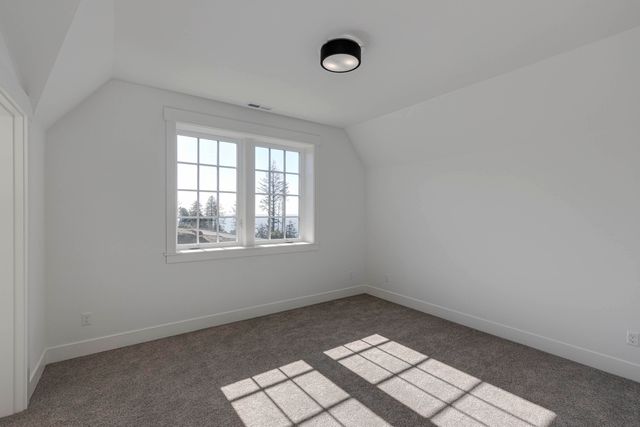 425 NE Moonwake Lane 18, Depoe Bay, OR 97341