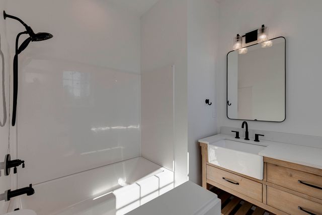 425 NE Moonwake Lane 18, Depoe Bay, OR 97341