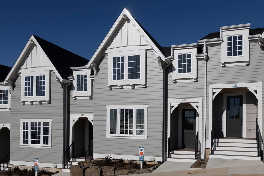 425 NE Moonwake Lane 18, Depoe Bay, OR 97341