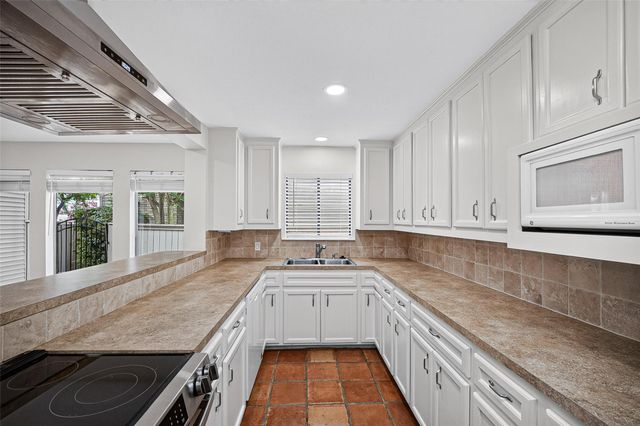 1344 Chardonnay Drive, Houston, TX 77077
