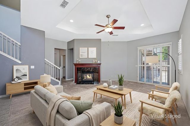 562 Stetson Dr, Oakdale, CA 95361
