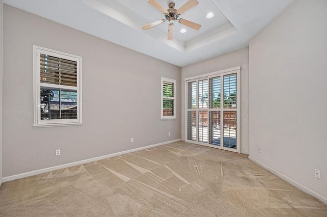 562 Stetson Dr, Oakdale, CA 95361
