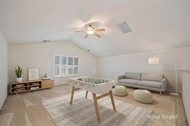562 Stetson Dr, Oakdale, CA 95361
