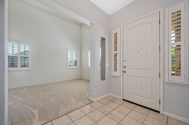 562 Stetson Dr, Oakdale, CA 95361