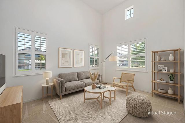 562 Stetson Dr, Oakdale, CA 95361