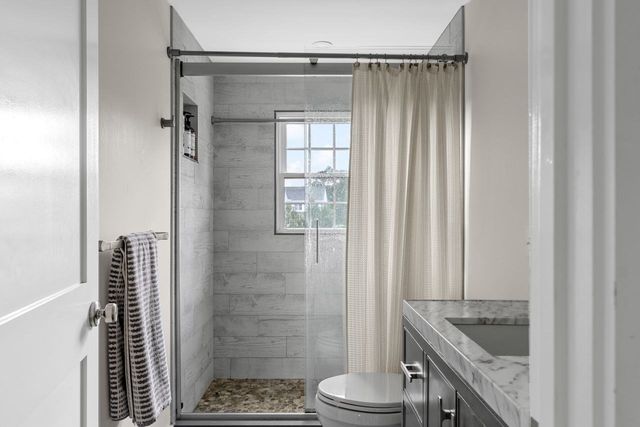 550 Jerusalem Rd 6, Cohasset, MA 02025
