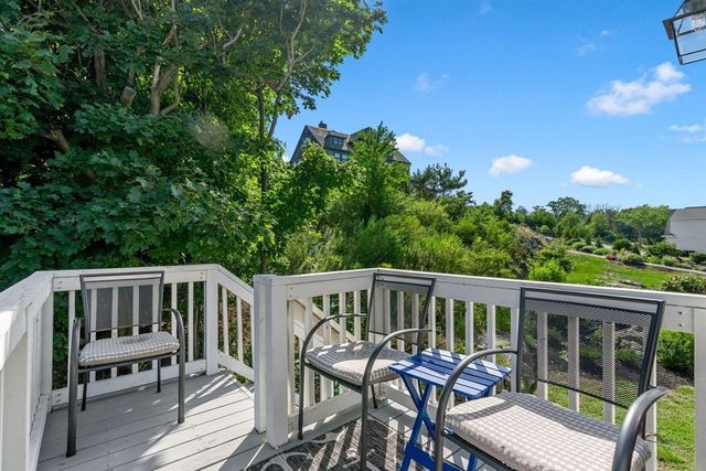 550 Jerusalem Rd 6, Cohasset, MA 02025