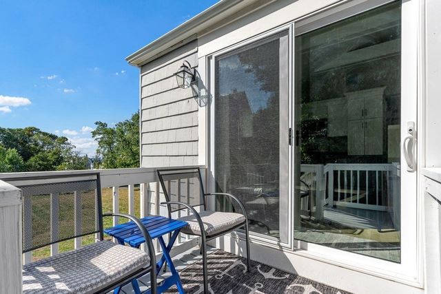 550 Jerusalem Rd 6, Cohasset, MA 02025