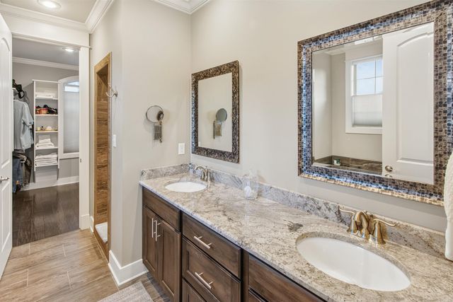 5220 Providence Circle, Jonesboro, AR 72404