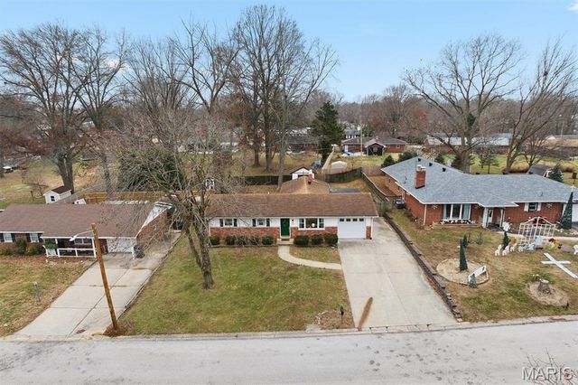 49 Dianne Drive, Belleville, IL 62220