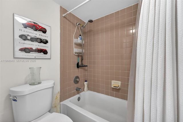 2890 N Oakland Forest Dr 308, Oakland Park, FL 33309