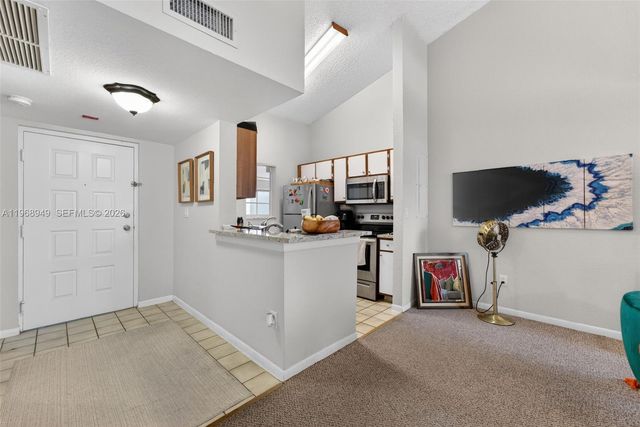 2890 N Oakland Forest Dr 308, Oakland Park, FL 33309