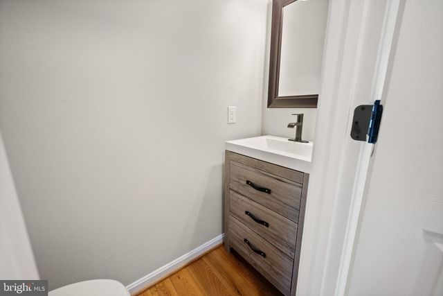 1105 VILLAGE GATE DR, Mount Airy, MD 21771