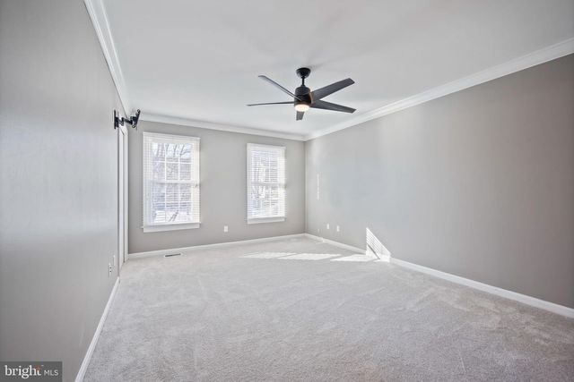 1105 VILLAGE GATE DR, Mount Airy, MD 21771