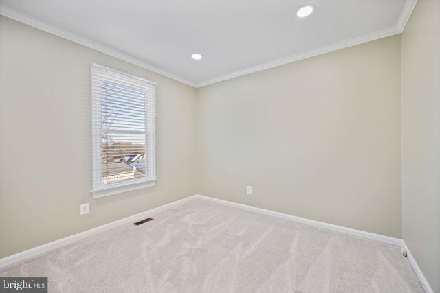 1105 VILLAGE GATE DR, Mount Airy, MD 21771