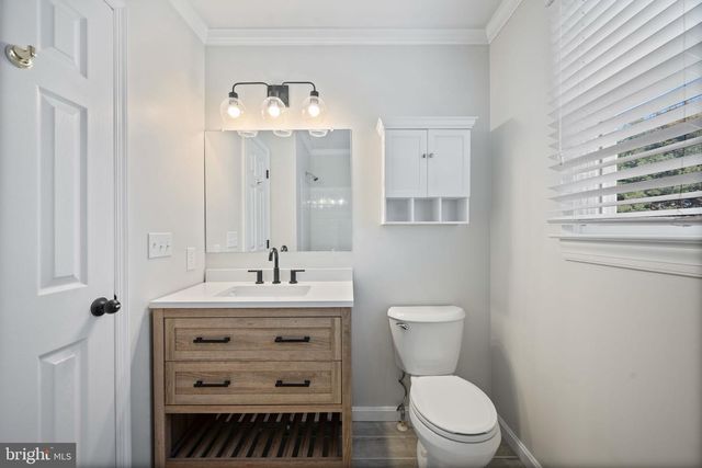 1105 VILLAGE GATE DR, Mount Airy, MD 21771